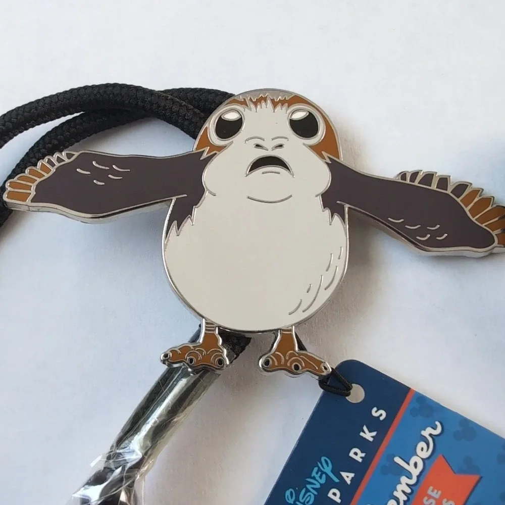 Disney Star Wars Porg Cast Member Exclusive Limited Release Lanyard Medal Pin